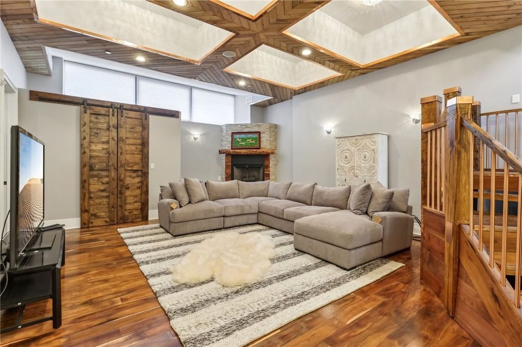 House in Pittsburgh, Pennsylvania, United States 4 - 17893097