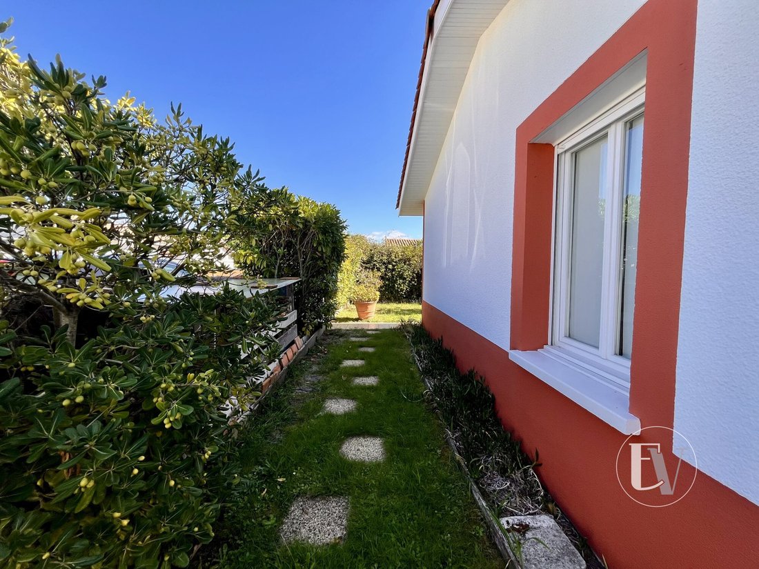 House in Centre Ville, Gujan-Mestras, France 2 - 17893137