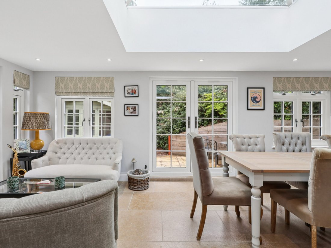 House in Lower Bourne (Farnham), Lower Bourne, England 3 - 17892296