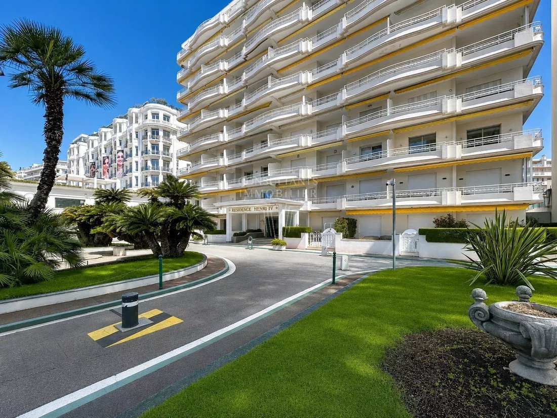Apartment in Cannes, Provence-Alpes-Côte d'Azur, France 1 - 17873626