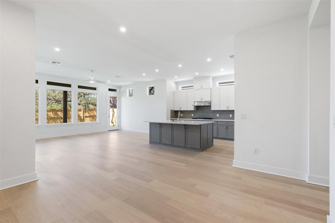 House in Buda, Texas, United States 5 - 17302231
