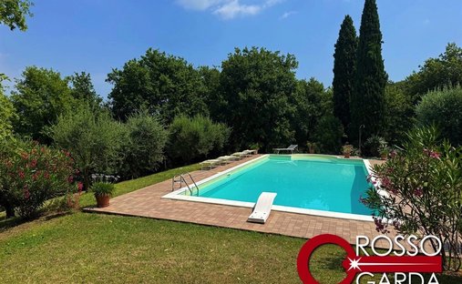 Villa in Desenzanino, Desenzano del Garda, Lombardy 1