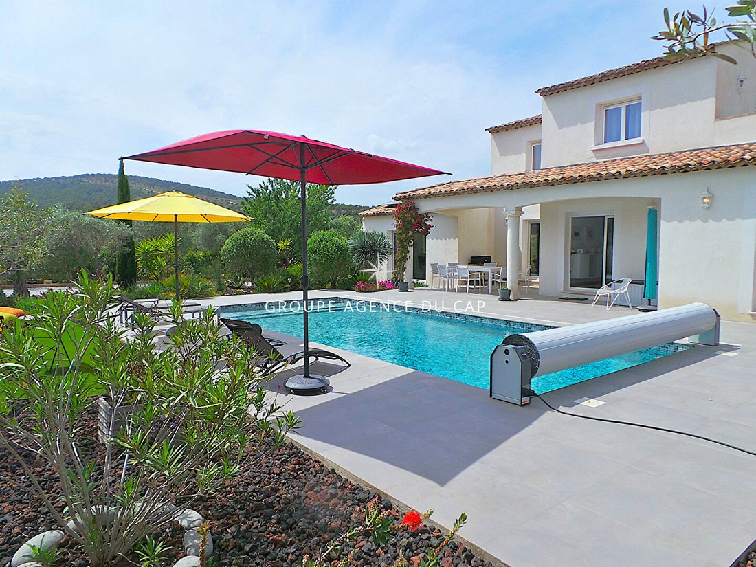 Villa in Boulouris, Saint-Raphaël, France 1 - 17892225