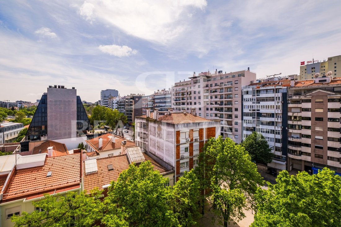 Apartment in Sao Domingos de Benfica, Lisbon, Portugal 1 - 17892412