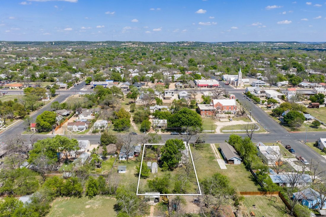 House in Fredericksburg, Texas, United States 3 - 17890765