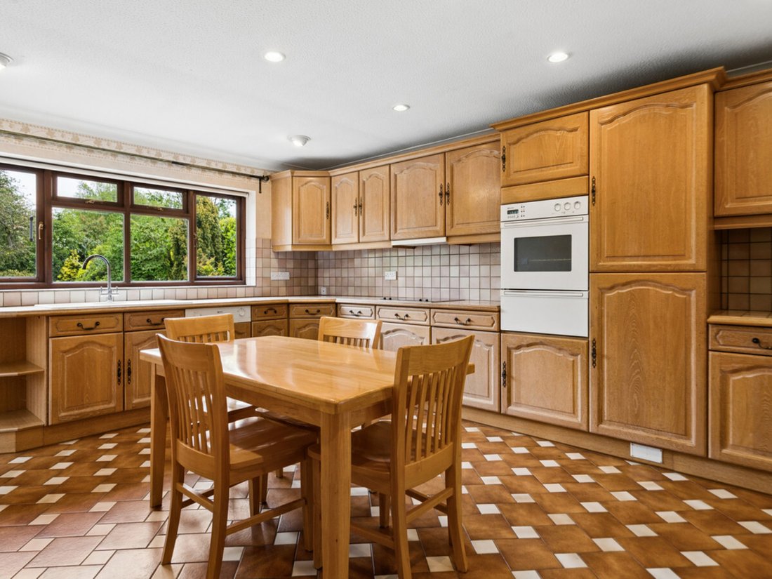 House in Beaconsfield, England 3 - 17892298