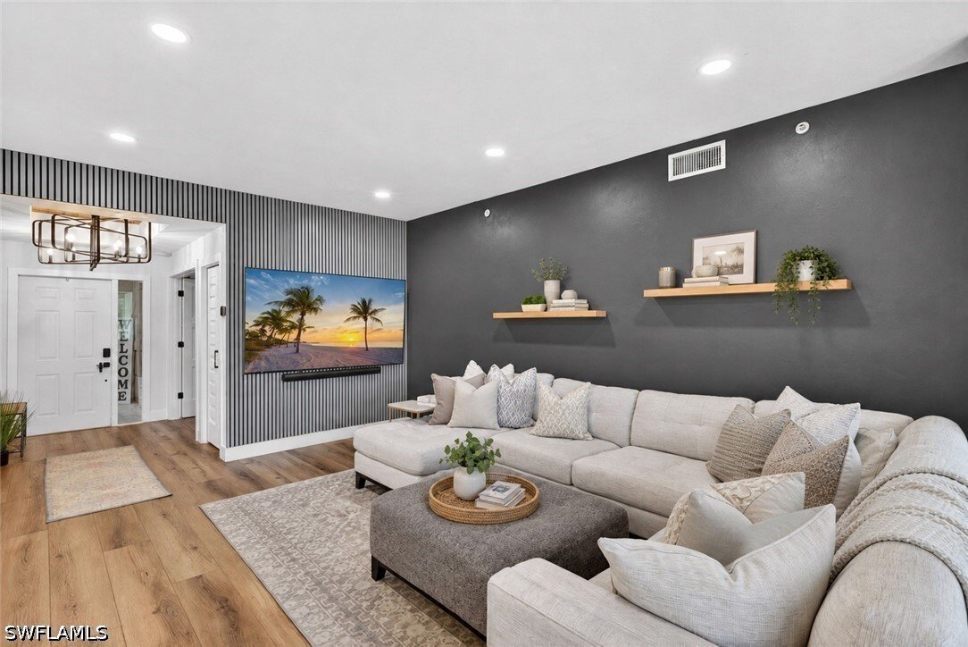 Condo in Naples, Florida, United States 2 - 17890428