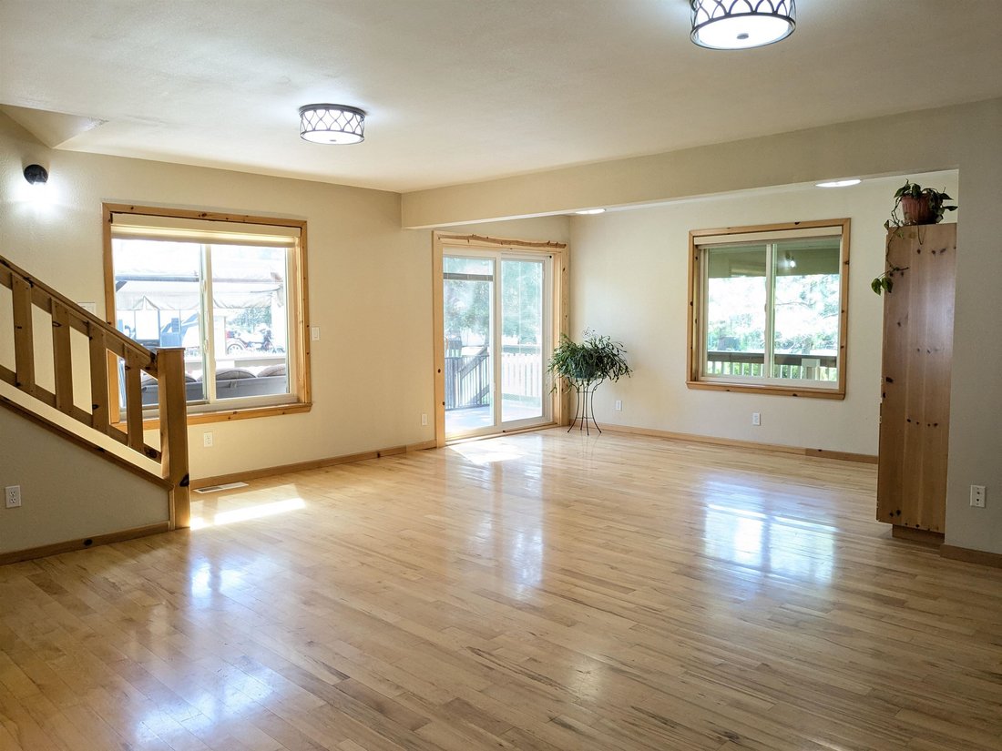 House in Loon Lake, Washington, United States 3 - 17890391