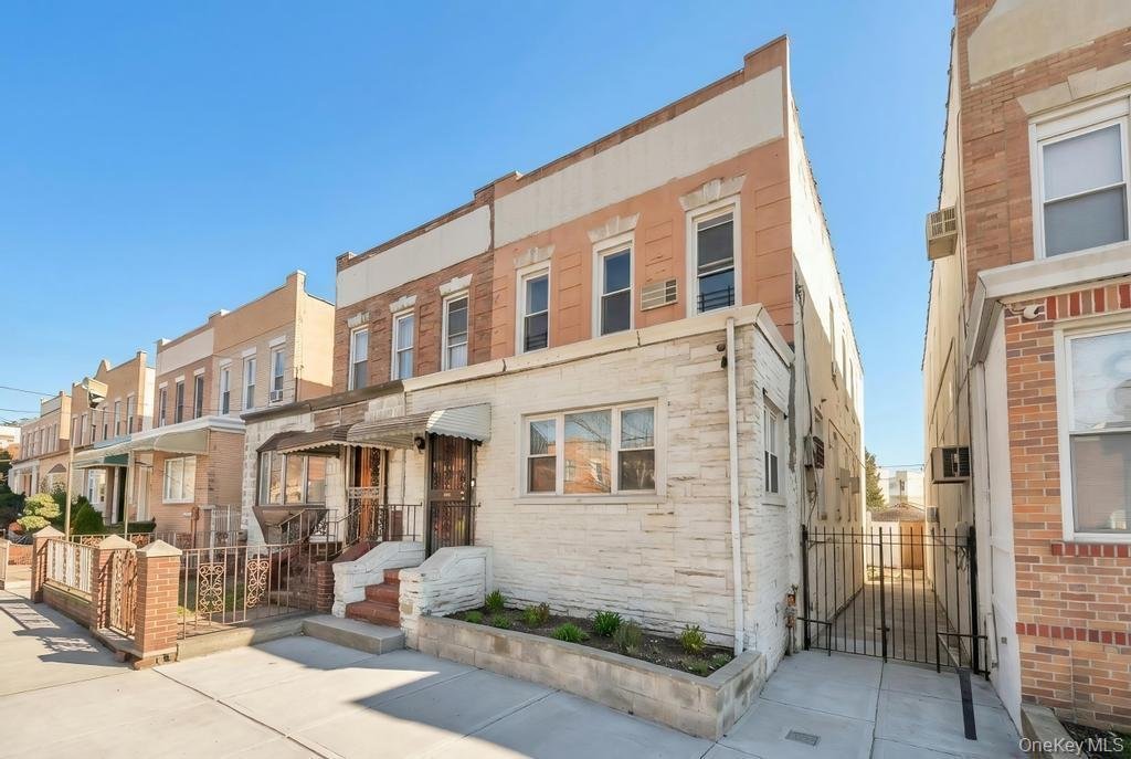 House in New York, New York, United States 1 - 17891450