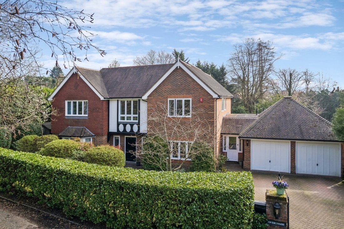 House in Chalfont Saint Peter, England 3 - 17494041