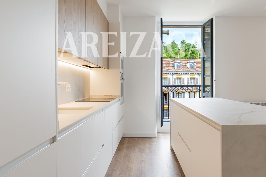 Apartment in Centro, Donostia-San Sebastian, Spain 1 - 17372812