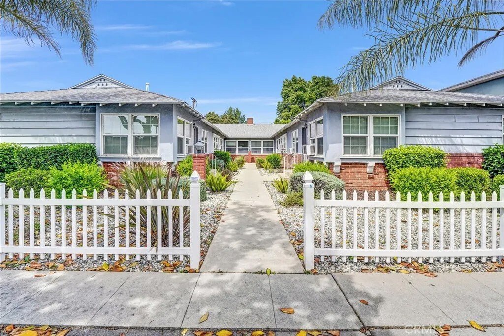 Los Angeles, California, United States 4 - 17893862