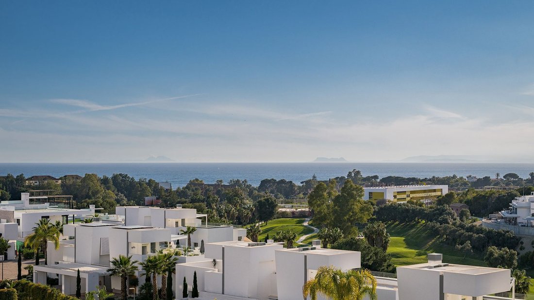 Apartment in Marbella, Andalusia, Spain 2 - 17894020