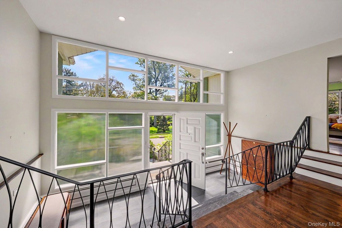 House in Bronxville, New York, United States 3 - 17855067