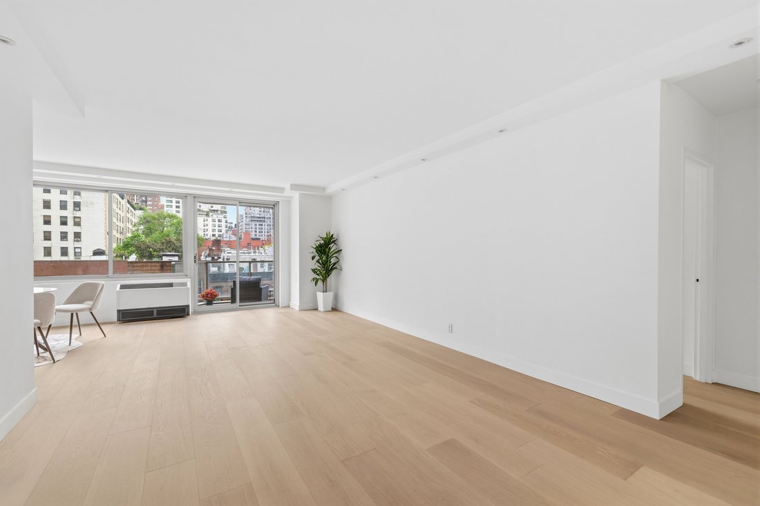 Co Op in New York, New York, United States 4 - 17893368