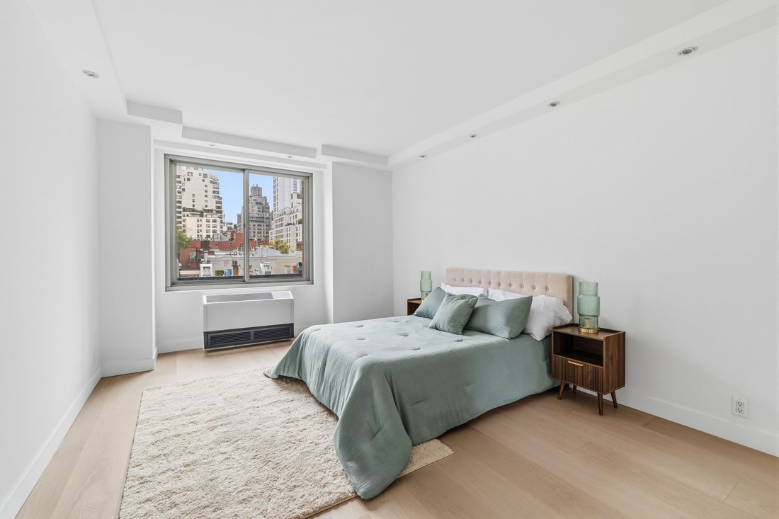 Co Op in New York, New York, United States 5 - 17893368
