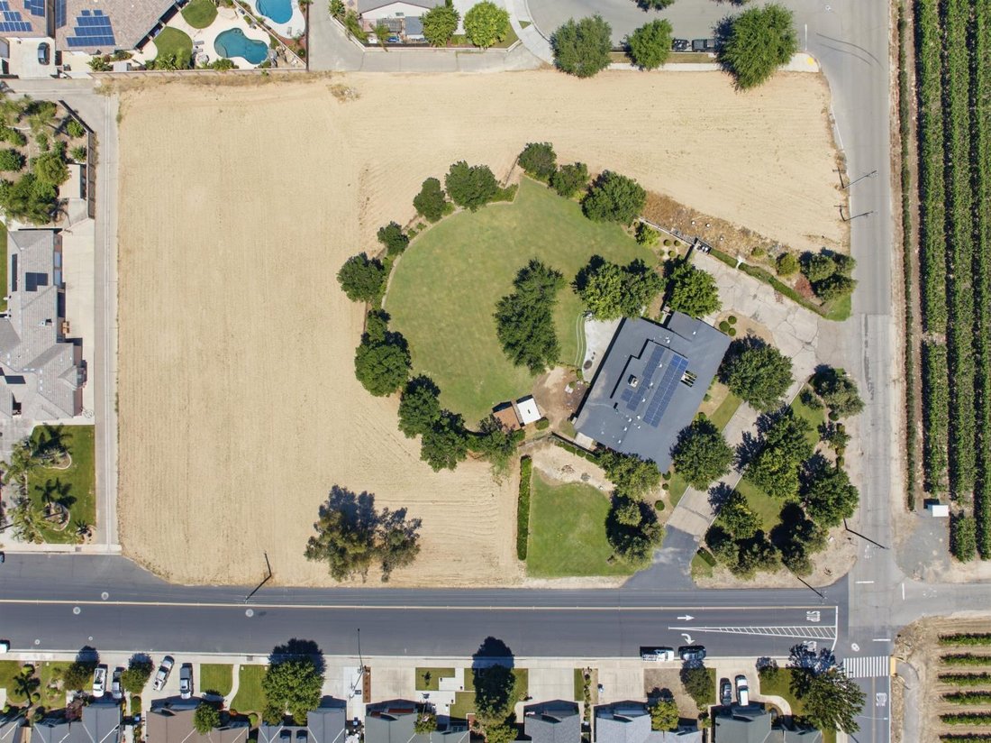 House in Kingsburg, California, United States 3 - 17893461