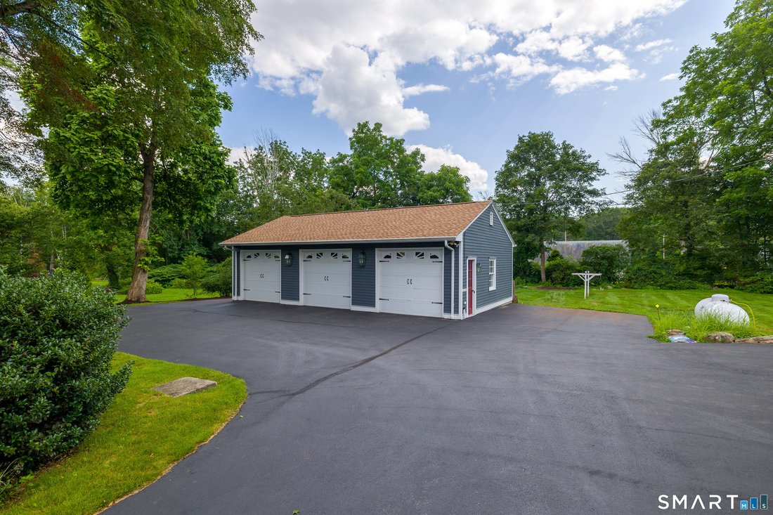 House in Thompson, Connecticut, United States 5 - 17894075