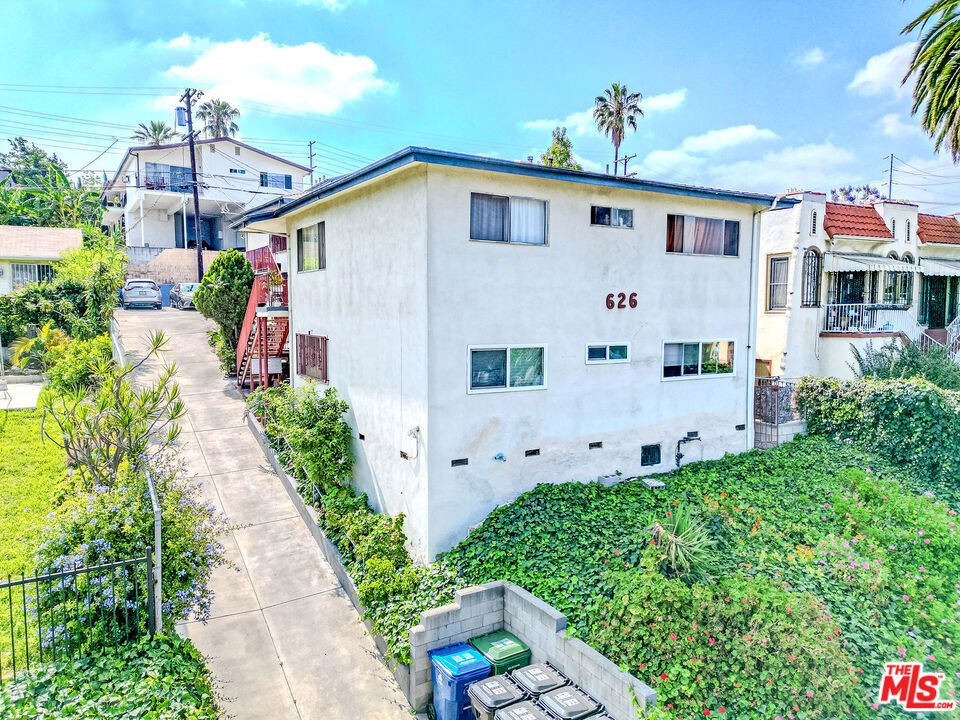 Los Angeles, California, United States 1 - 17893511