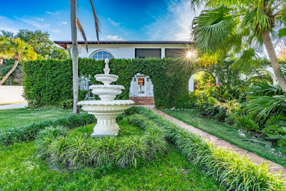 House in Fort Pierce, Florida, United States 5 - 17893759
