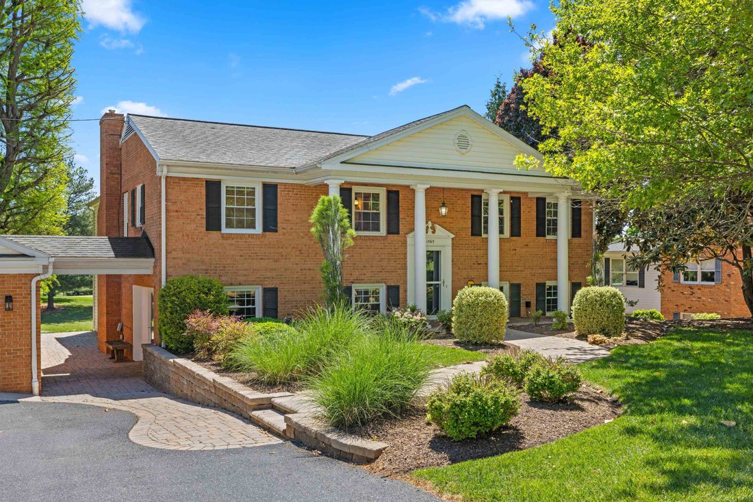 House in Massanetta Springs, Virginia, United States 1 - 17893500