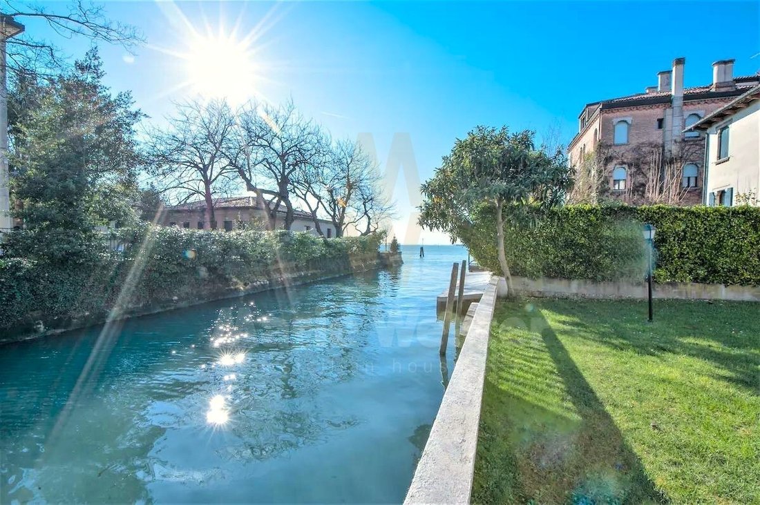 Villa in Isle of Lido, Veneto, Italy 4 - 17894120