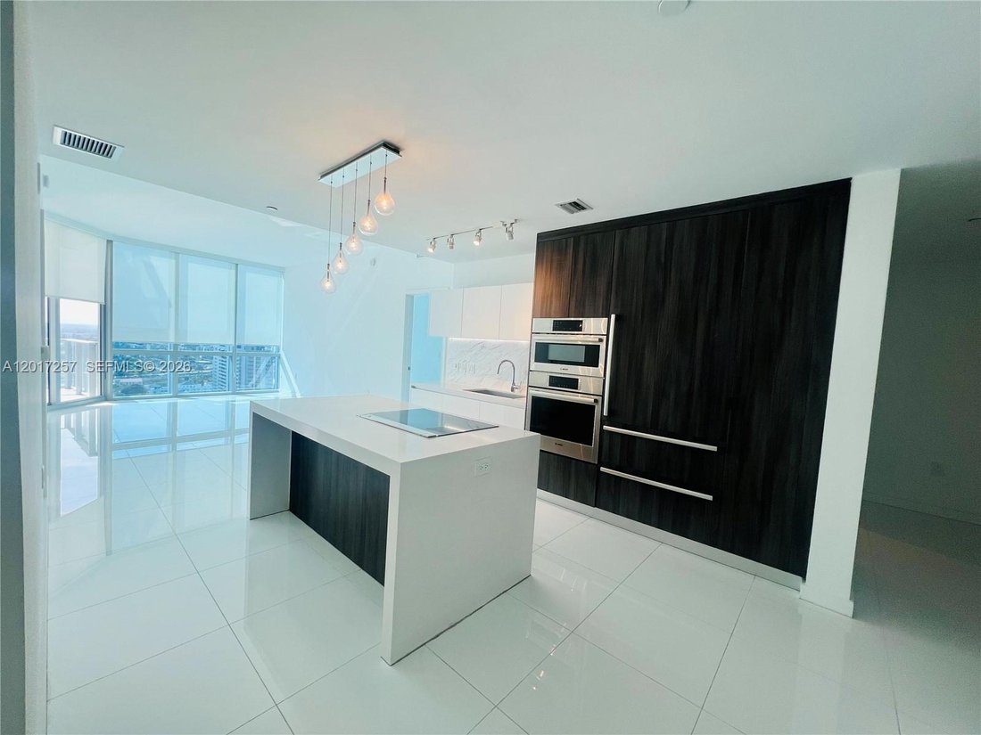 Condo in Miami, Florida, United States 1 - 17893754