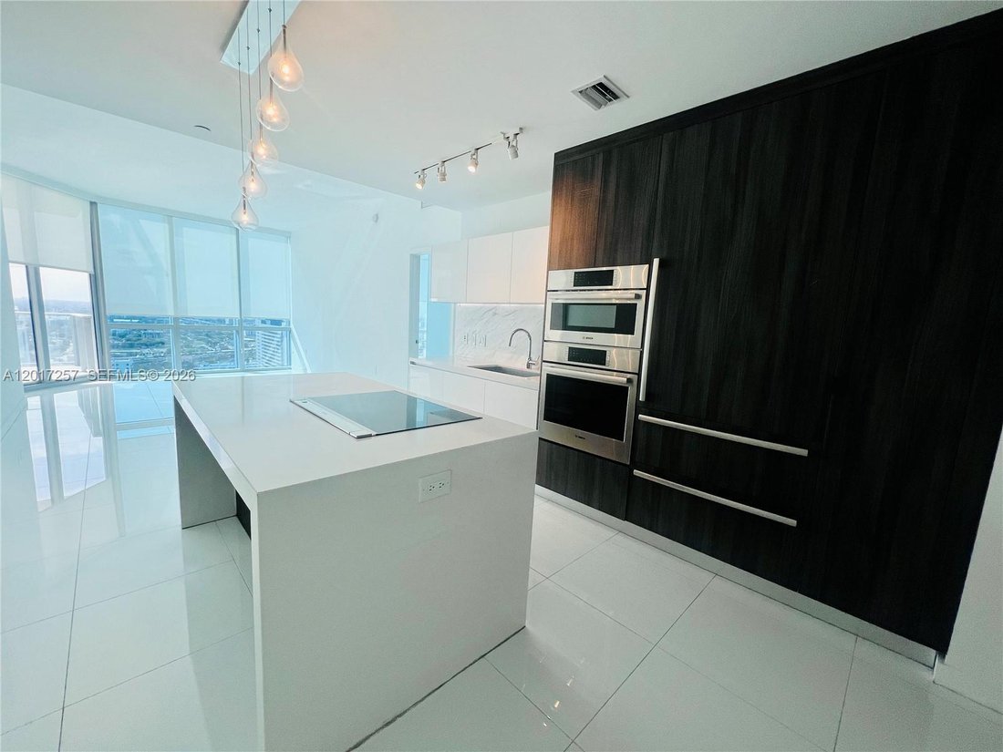 Condo in Miami, Florida, United States 2 - 17893754