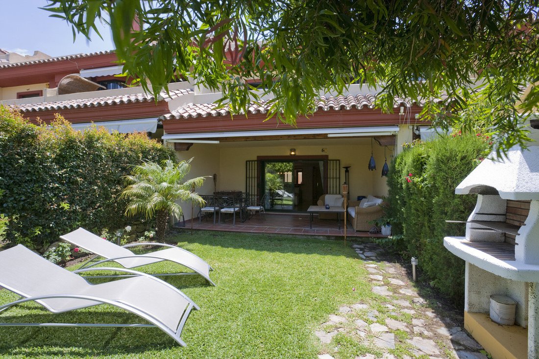 Townhouse in Marbella, Andalusia, Spain 1 - 17893821