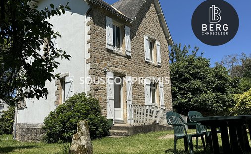 House in La Trinité-sur-Mer, Brittany, France 1
