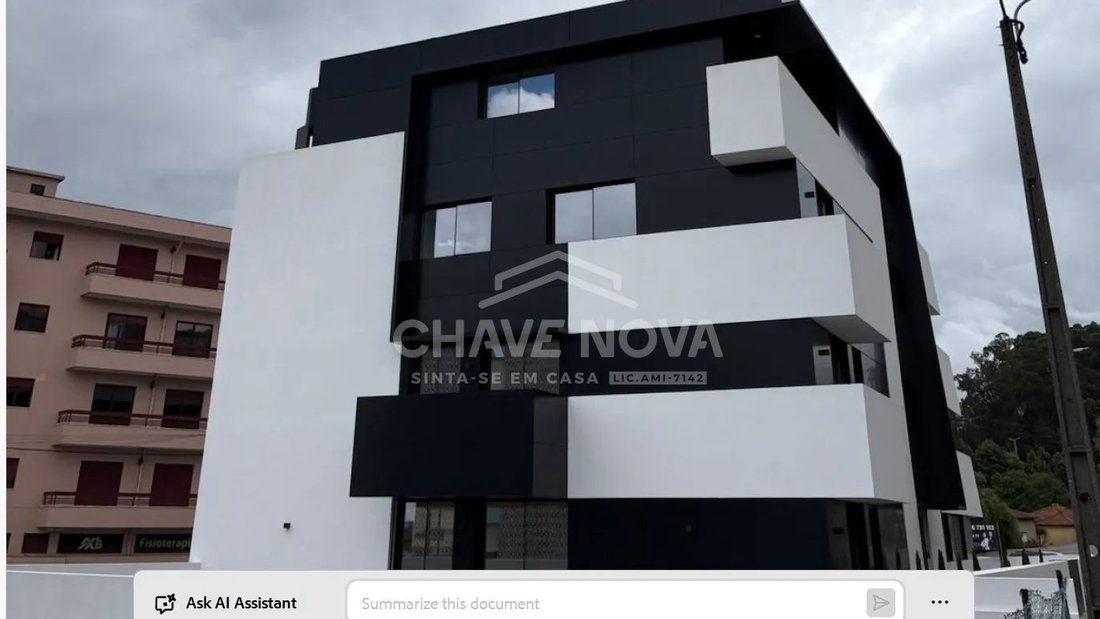Apartment in Mafamude e Vilar do Paraiso, Porto District, Portugal 1 - 17894040