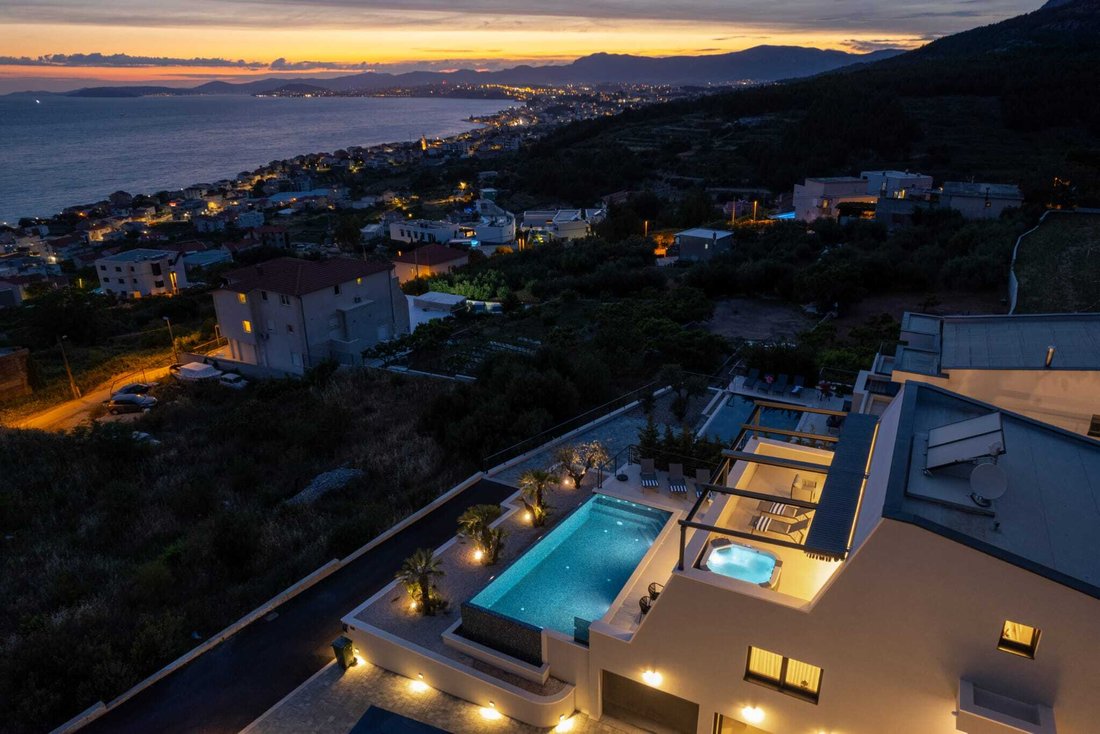 Villa in Gradski kotar Grad, Split, Split-Dalmatia County 5 - 17893633