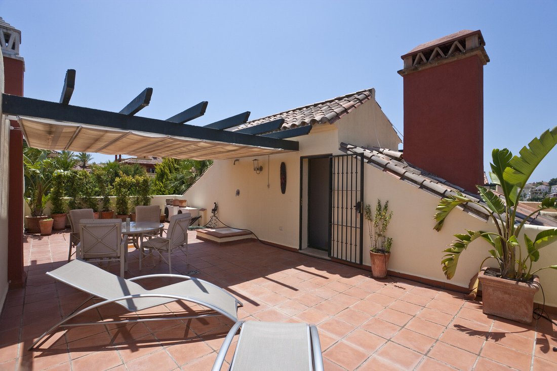 Townhouse in Marbella, Andalusia, Spain 5 - 17893821