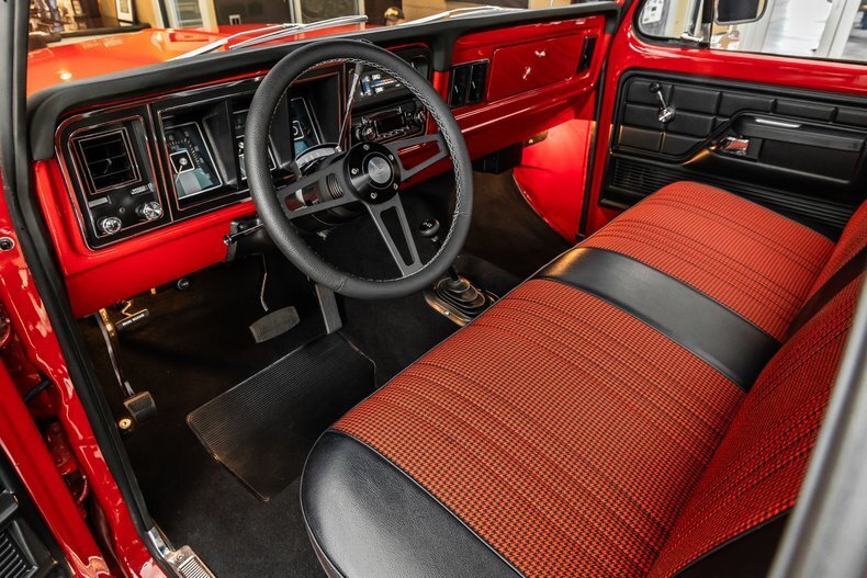 Pickup in Plymouth, United States 3 - 17893871