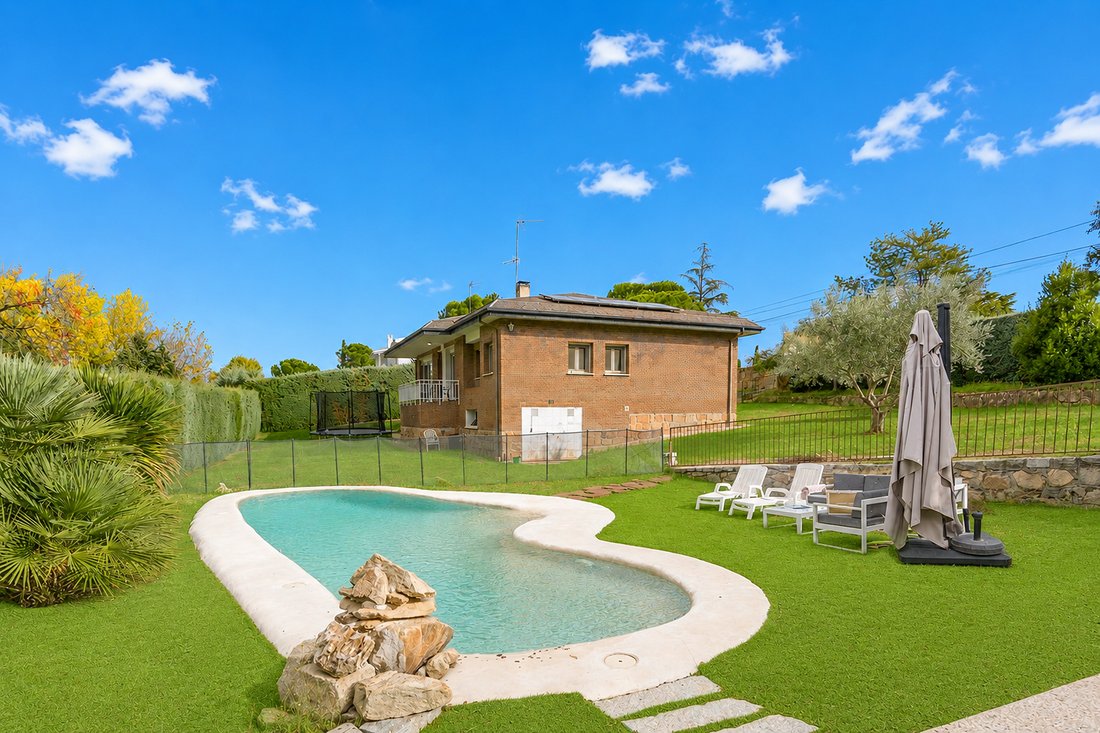 House in Valdelagua, Comunidad de Madrid, Spain 1 - 16739985