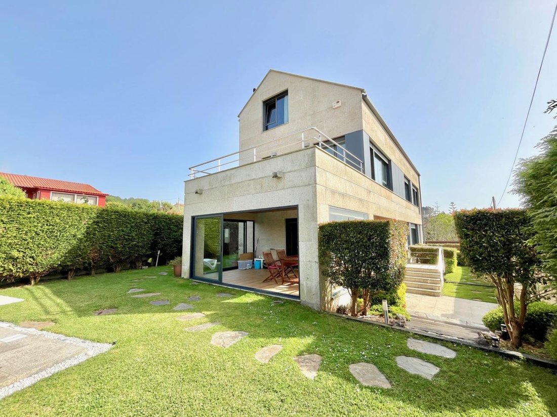 Villa in Saians, Vigo, Spain 1 - 17893614