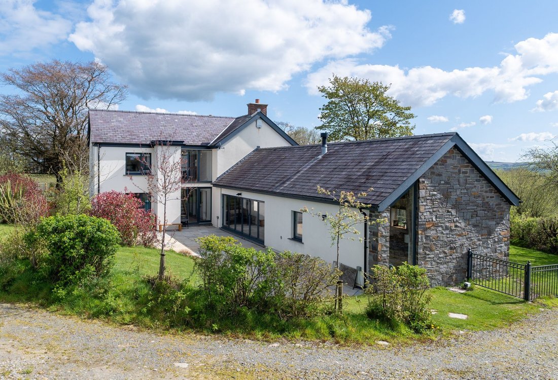 House in Llanfihangel-ar-Arth, Wales 1 - 17894032