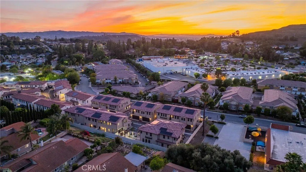 Townhouse in West Covina, California, United States 3 - 17893878