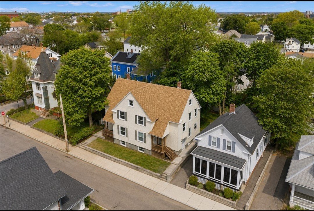 Cranston, Rhode Island, United States 3 - 17893623