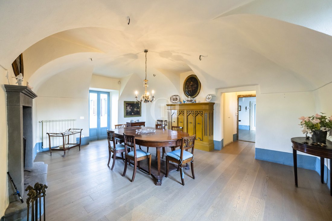 Villa a Monte Isola, Lombardia, Italia 2 - 16406339