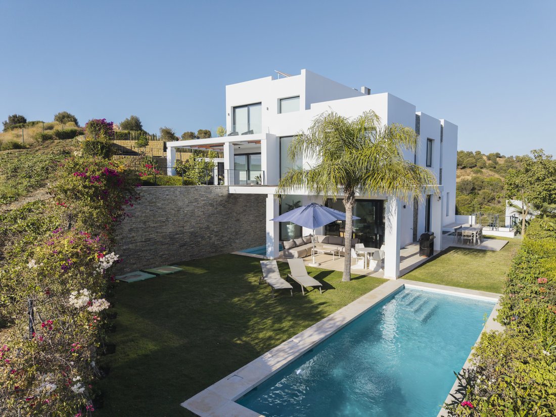 Villa in Elviria-Cabopino, Marbella, Spain 1 - 17893884