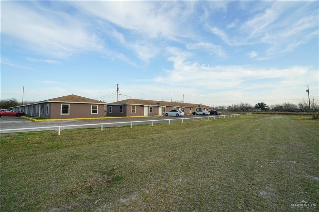 Apartment in Mission, Texas, United States 5 - 17893521