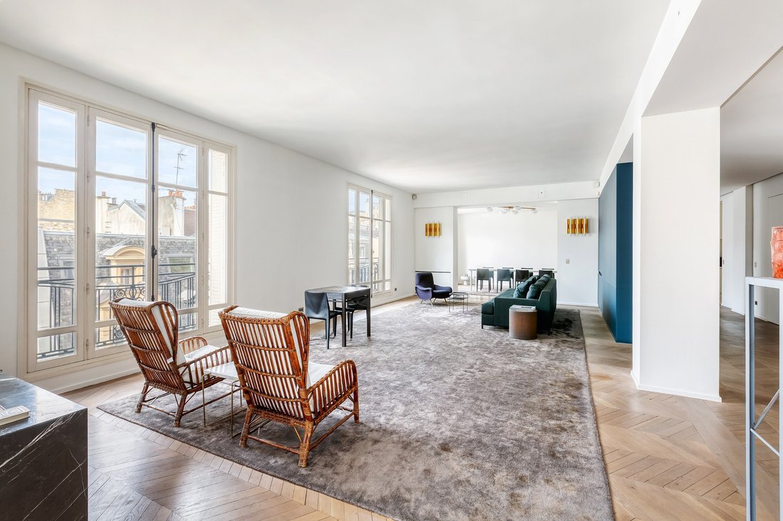 Apartment in Vaugirard-Parc des Expositions, Paris 15e Arrondissement, Paris 1 - 17893355