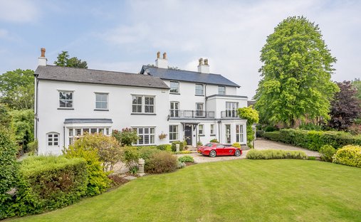 House in Quarndon, England 1