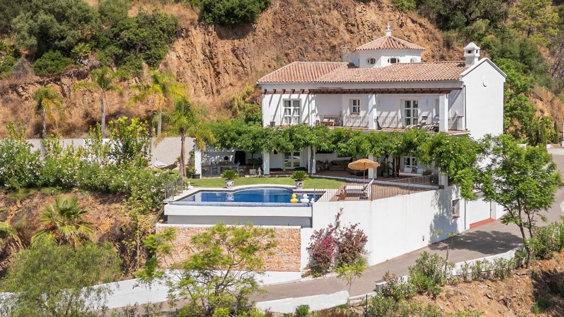 Villa in Benahavis, Andalusia, Spain 1 - 17893903