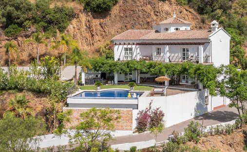 Villa in Benahavis, Andalusia, Spain 1