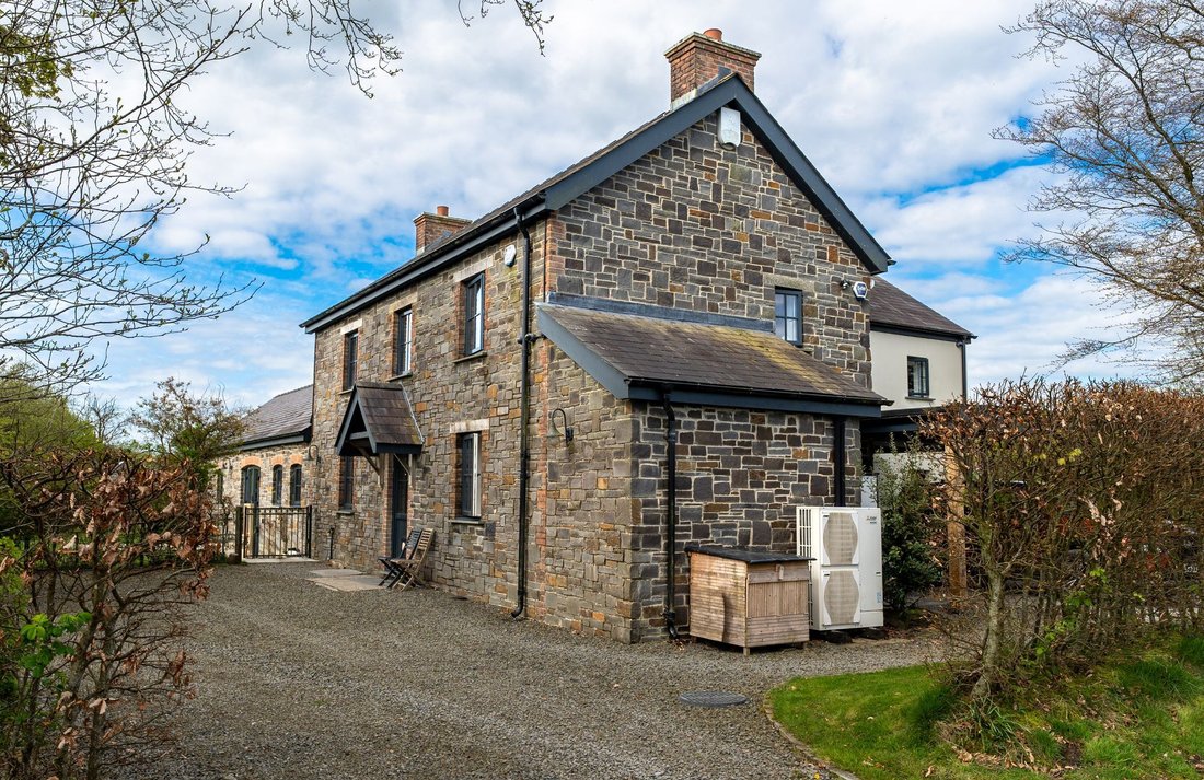 House in Llanfihangel-ar-Arth, Wales 3 - 17894032