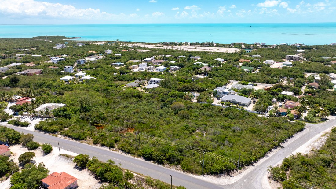 Land in Leeward Settlement, Caicos Islands, Turks and Caicos Islands 3 - 17894015