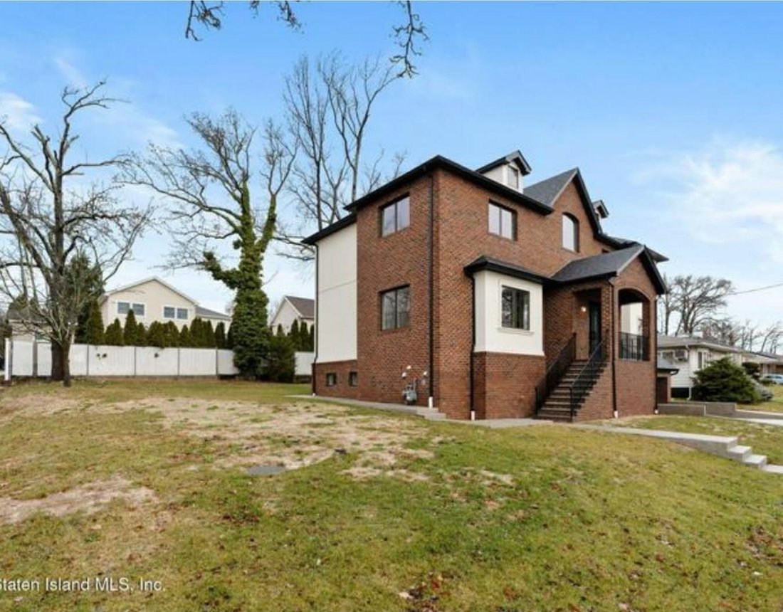 House in New York, New York, United States 3 - 17894250