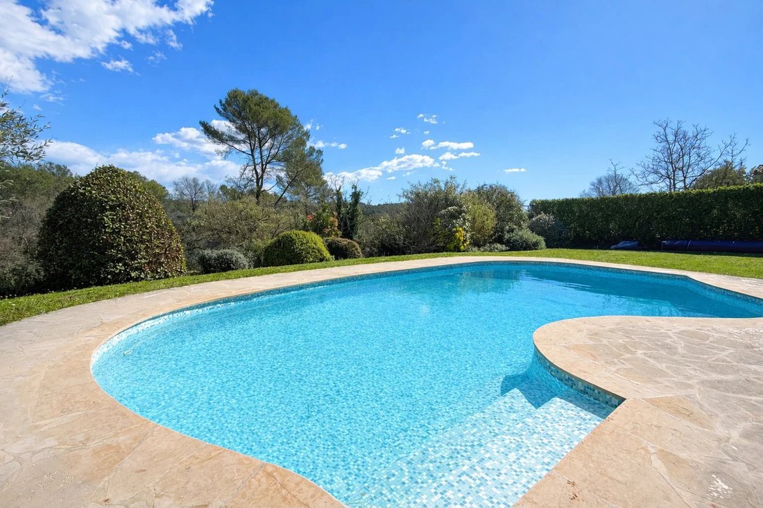House in Grasse, Provence-Alpes-Côte d'Azur, France 3 - 17894365